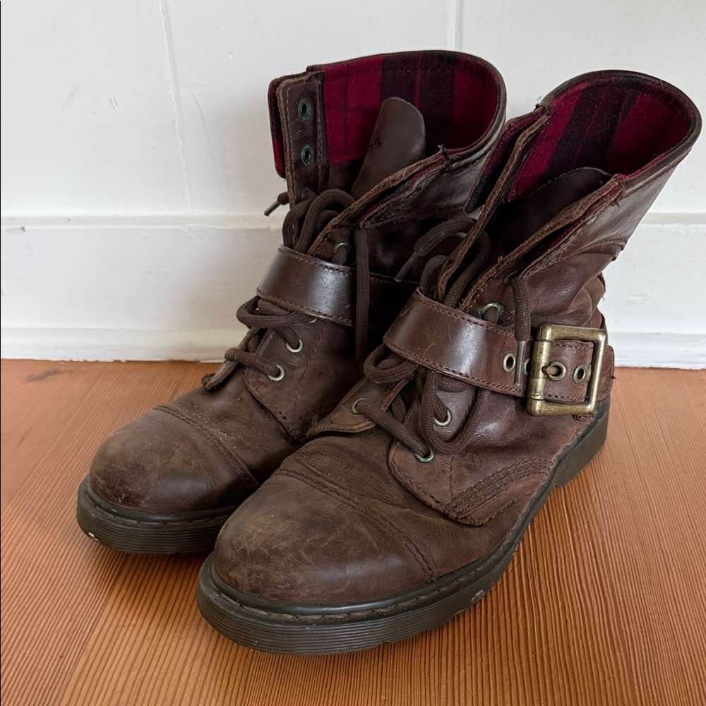 Brown Dr. Martens vintage leather boots